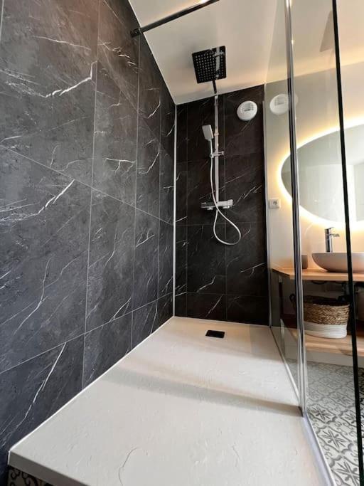 Appartement Gordon Smith En Plein Centre - 2 Personnes Сент-Мер-Эглиз Экстерьер фото